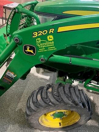 Image of John Deere 3046R equipment image 4