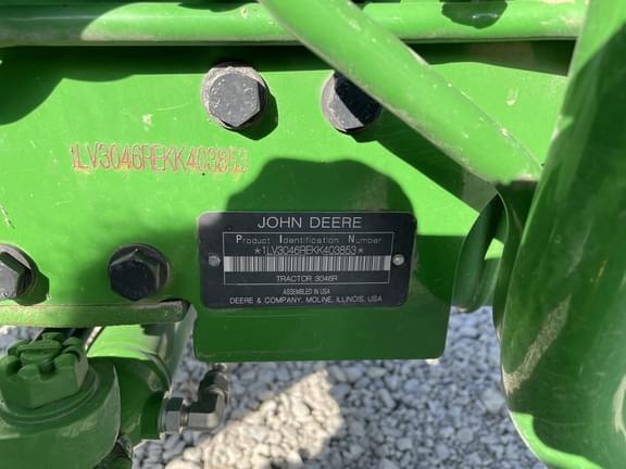 Image of John Deere 3046R equipment image 4