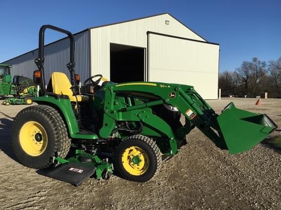 Image of John Deere 3046R equipment image 1
