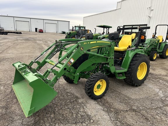 2019 John Deere 3046R Equipment Image0