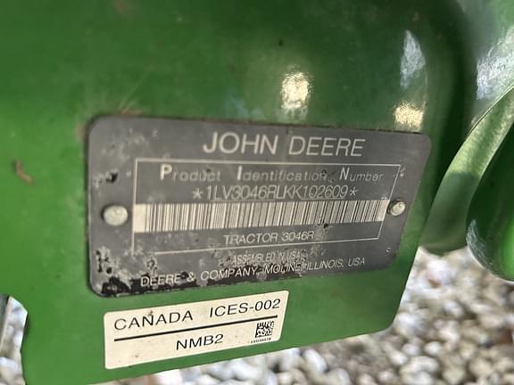 Image of John Deere 3046R equipment image 3