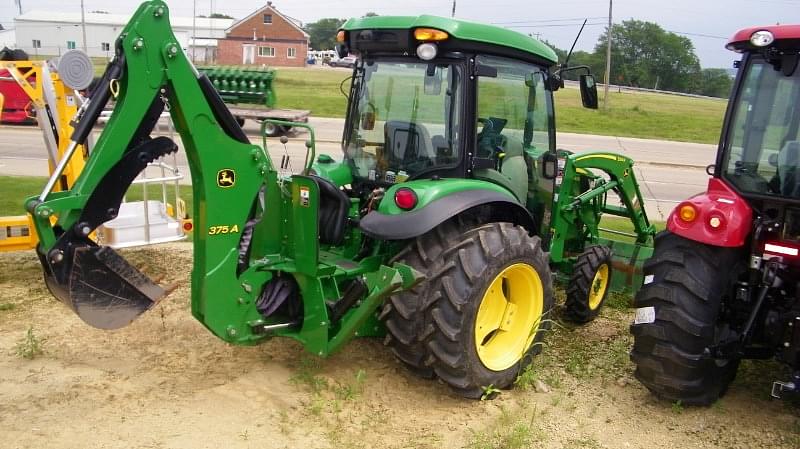 Image of John Deere 3046R Primary image