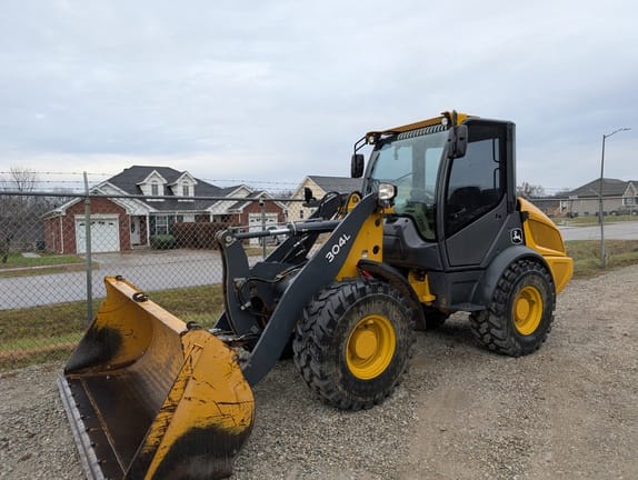 Main image John Deere 304L
