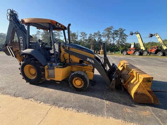 Image of John Deere 310L equipment image 4