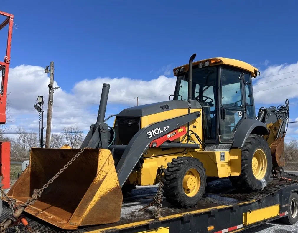 2019 John Deere 310L EP Equipment Image0
