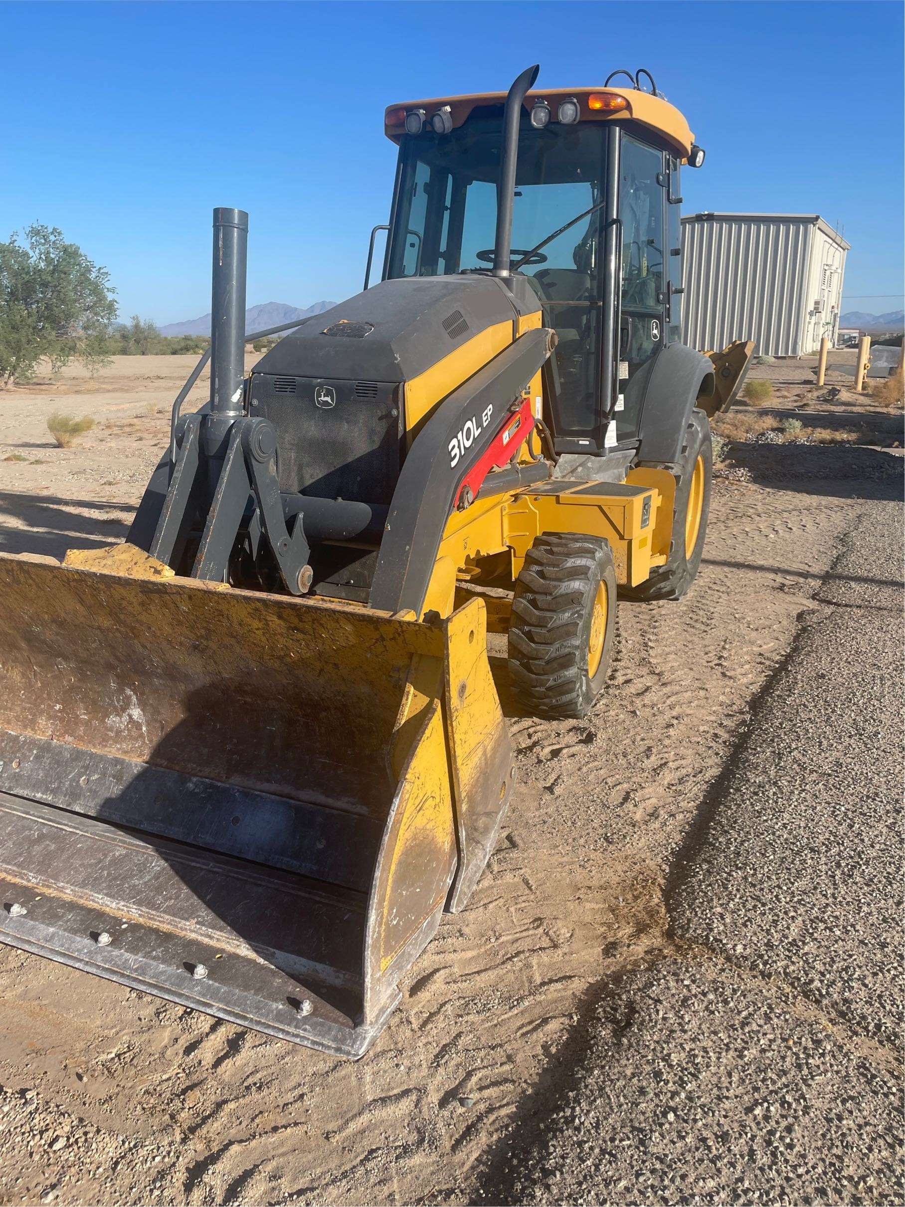 2019 John Deere 310L EP Equipment Image0