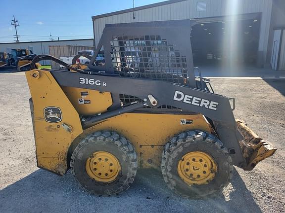 Image of John Deere 316GR equipment image 2