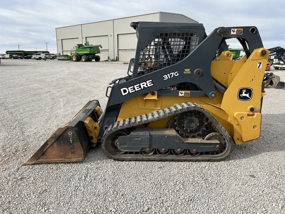 Image of John Deere 317G equipment image 1