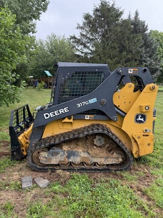 Image of John Deere 317G equipment image 3