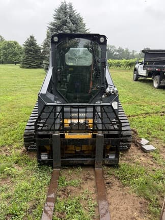 Image of John Deere 317G equipment image 4