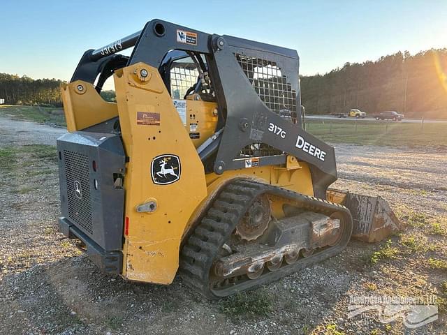 Image of John Deere 317G equipment image 2