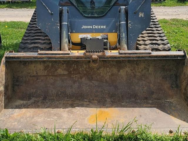 Image of John Deere 317G equipment image 4