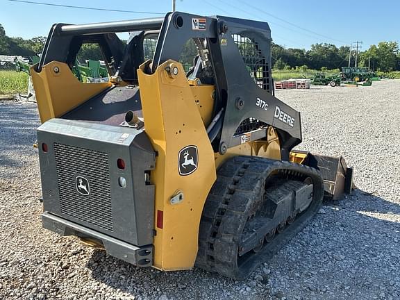 Image of John Deere 317G equipment image 4