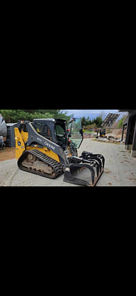 Image of John Deere 317G equipment image 1