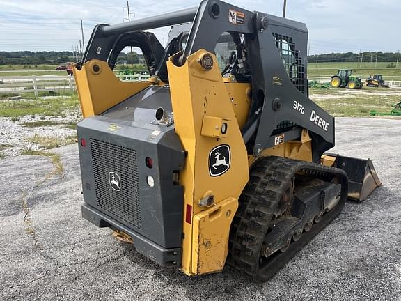 Image of John Deere 317G equipment image 4