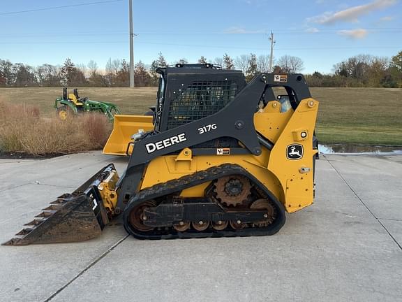 Image of John Deere 317G equipment image 1