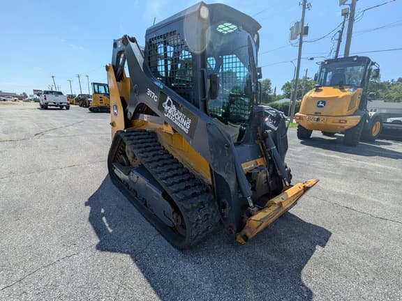 Image of John Deere 317G equipment image 4