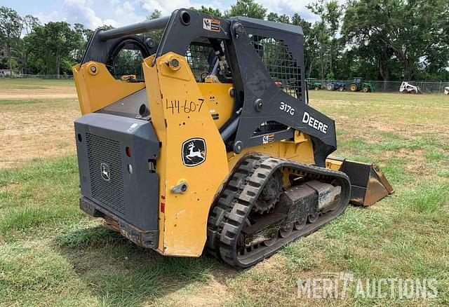 Image of John Deere 317G equipment image 4
