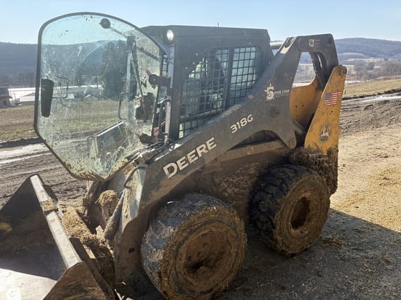 2019 John Deere 318G Equipment Image0