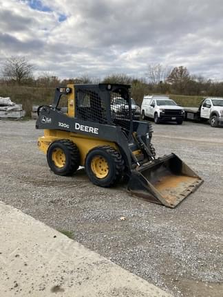 Main image John Deere 320G