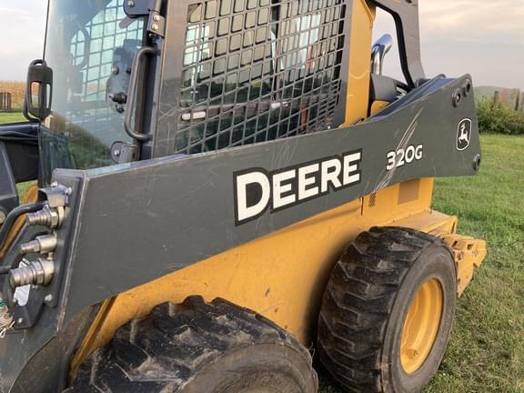 Image of John Deere 320G equipment image 3