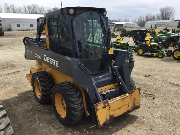 Image of John Deere 320G equipment image 2
