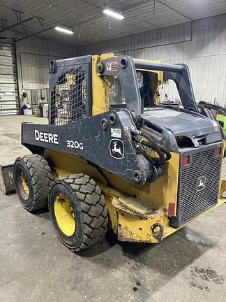 Image of John Deere 320G equipment image 3