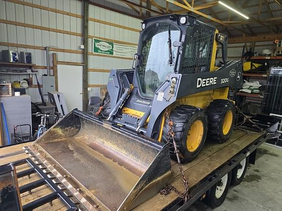 Image of John Deere 320G Primary image