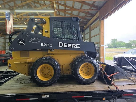 Image of John Deere 320G equipment image 4