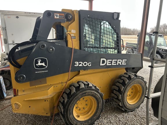 2019 John Deere 320G Equipment Image0