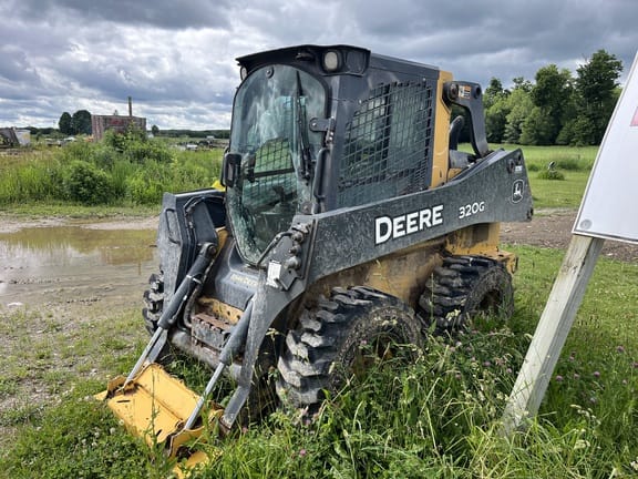 2019 John Deere 320G Equipment Image0