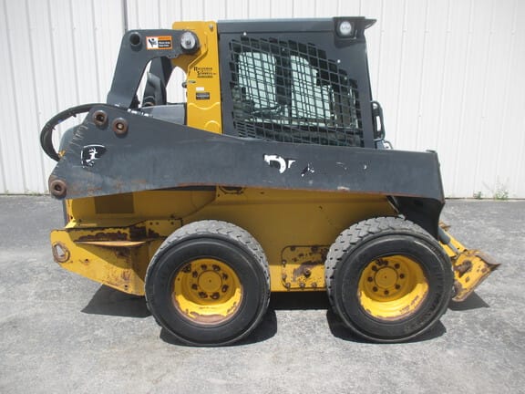 Main image John Deere 320G