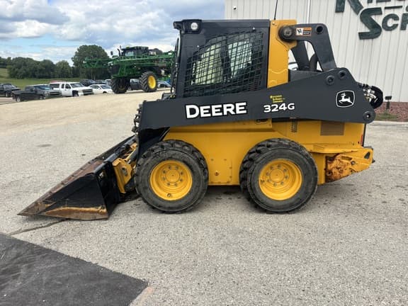 Image of John Deere 324G equipment image 3