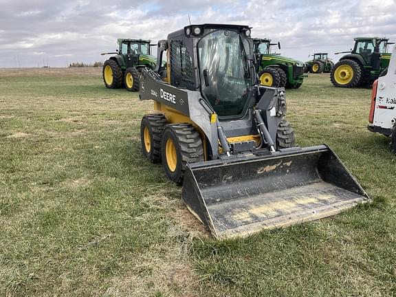 Image of John Deere 324G equipment image 1