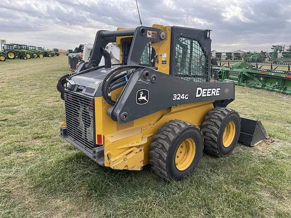 Image of John Deere 324G equipment image 2