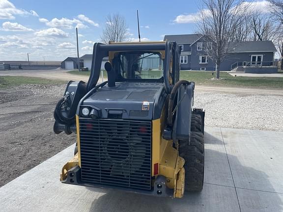 Image of John Deere 324G equipment image 3