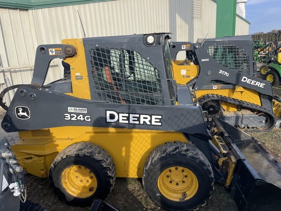 Main image John Deere 324G