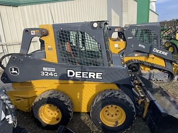 2019 John Deere 324G Equipment Image0