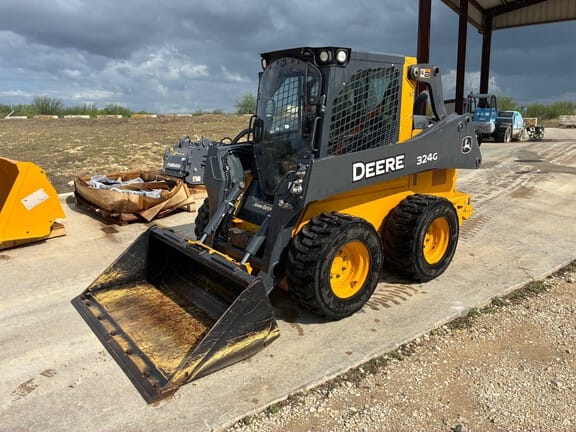 2019 John Deere 324G Equipment Image0