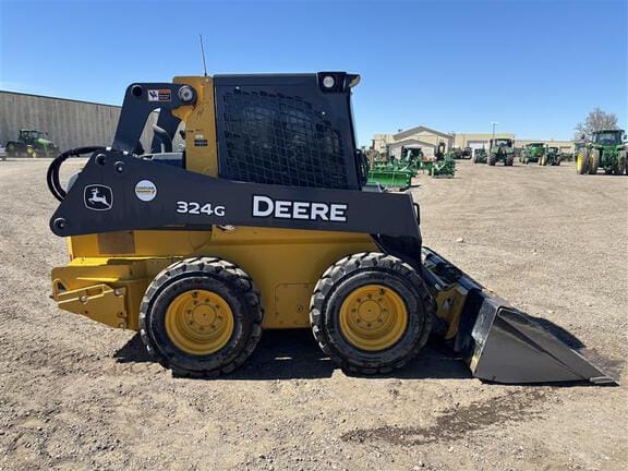 2019 John Deere 324G Equipment Image0