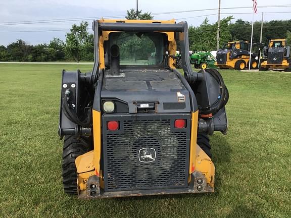 Image of John Deere 324G equipment image 3
