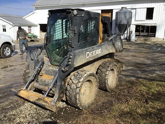 Image of John Deere 324G Image 0
