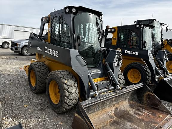 Image of John Deere 324G equipment image 4