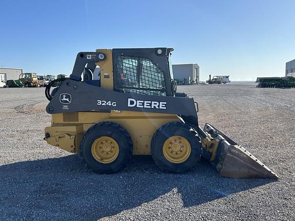 Image of John Deere 324G equipment image 4