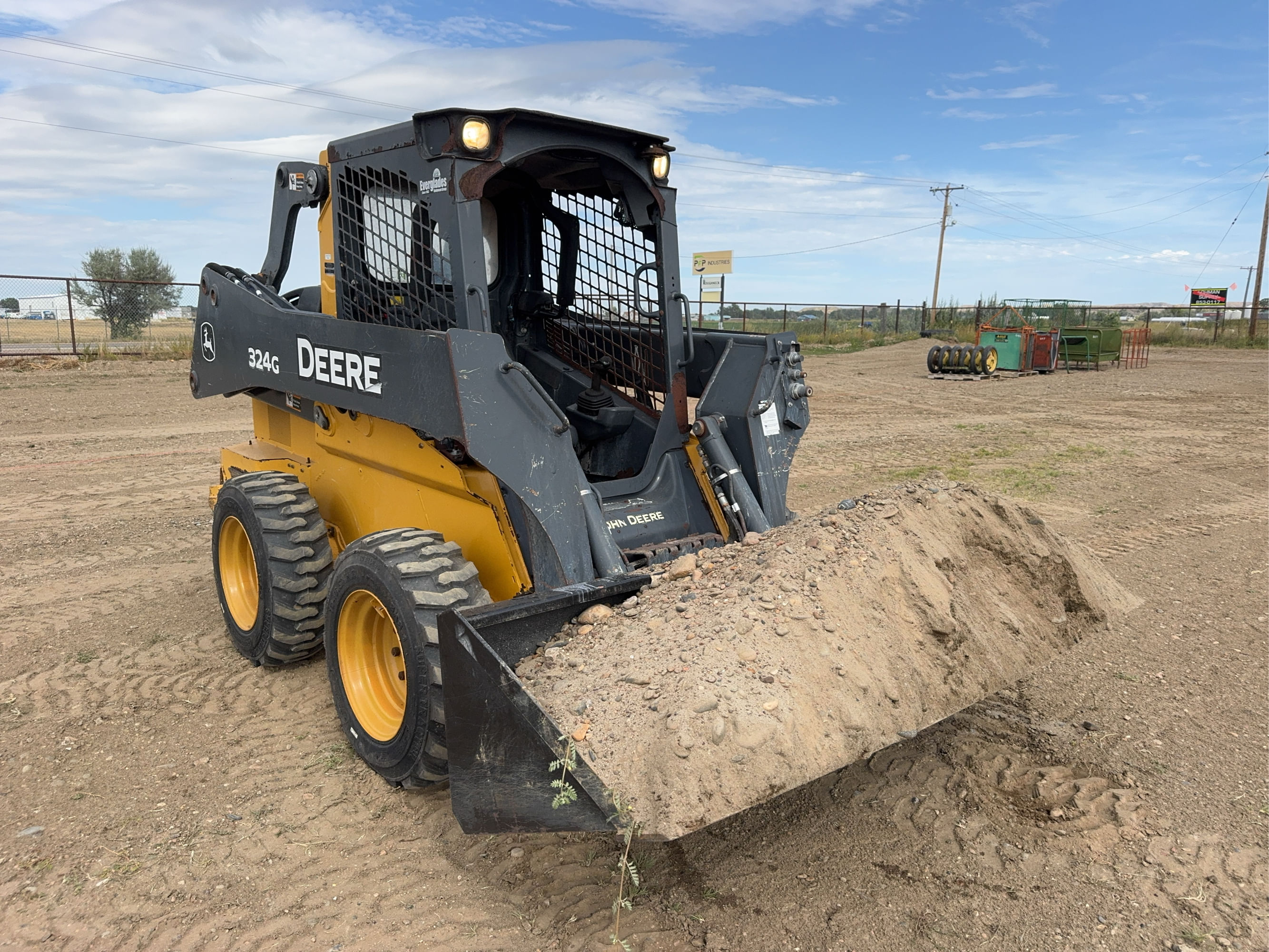 2019 John Deere 324G Equipment Image0