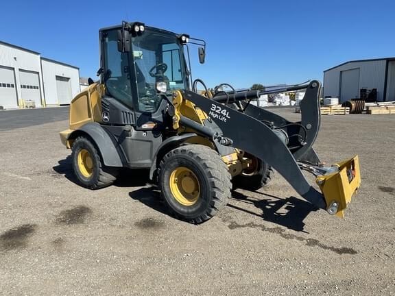 Image of John Deere 324L equipment image 2