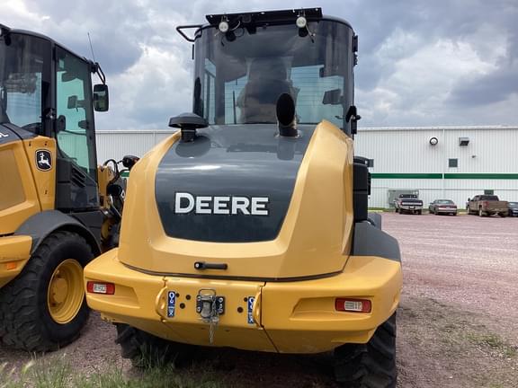 Image of John Deere 324L equipment image 1
