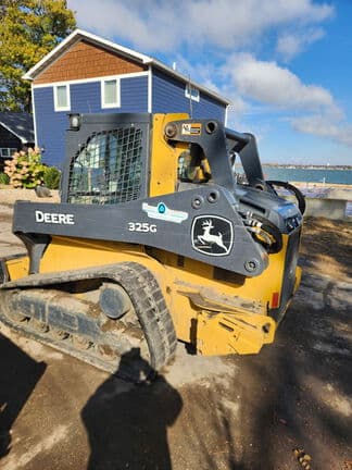 Image of John Deere 325G equipment image 2