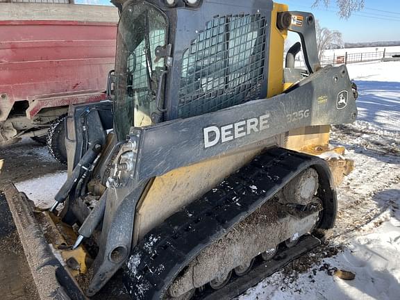 Image of John Deere 325G equipment image 3