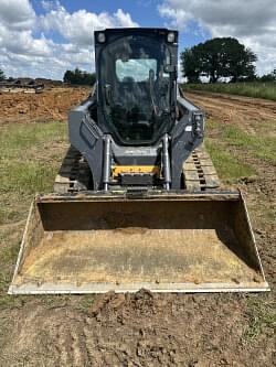 Image of John Deere 325G equipment image 4